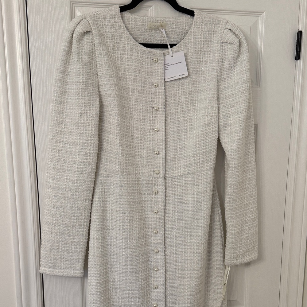 Chic Long Sleeve Cream Dress - Picture 2 of 3